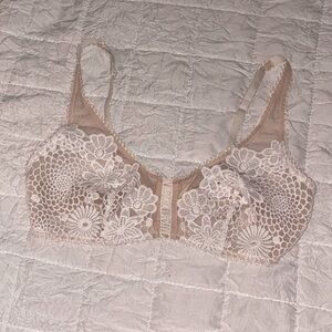 Victoria's Secret Floral Lace Bralette - Cream